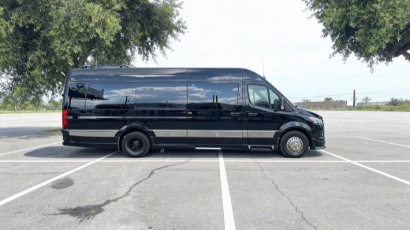 olathe wine tour sprinter van rental