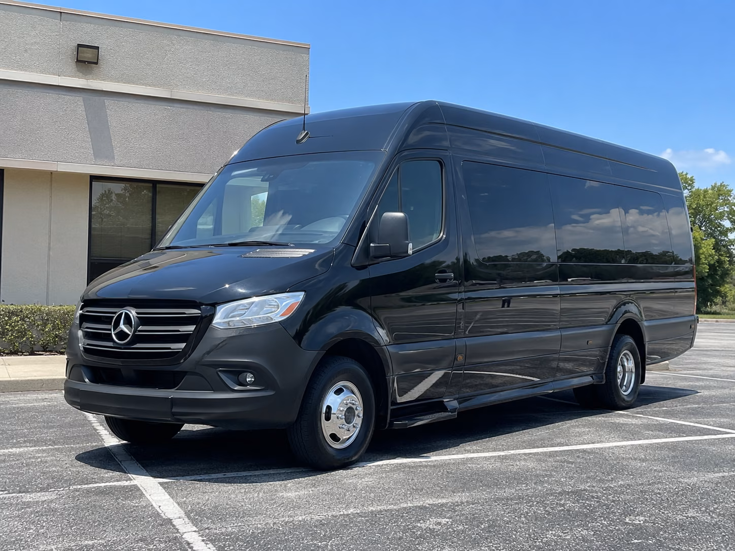 client transfer and vip executive sprinter van service in overland park